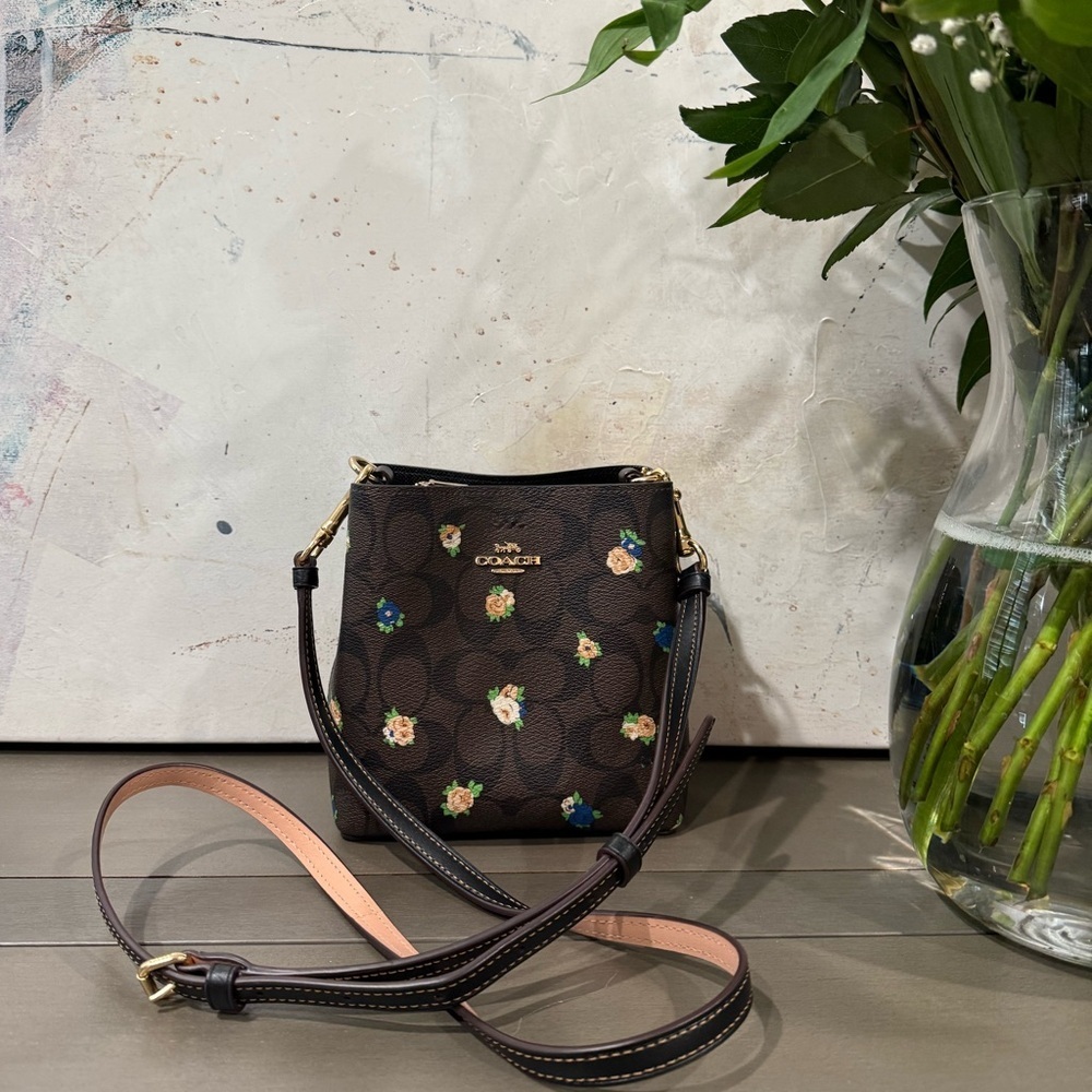 Coach Mini Town Bucket Bag Signature Canvas Rose Floral Crossbody Brown Black